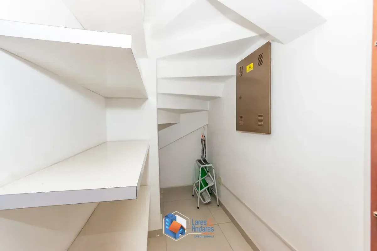Imagem Sobrado para venda em Vila Gumercindo com 2 quartos, 156m²