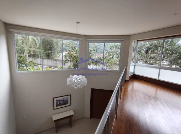 Imagem Casa em condomínio fechado - Alto padrão