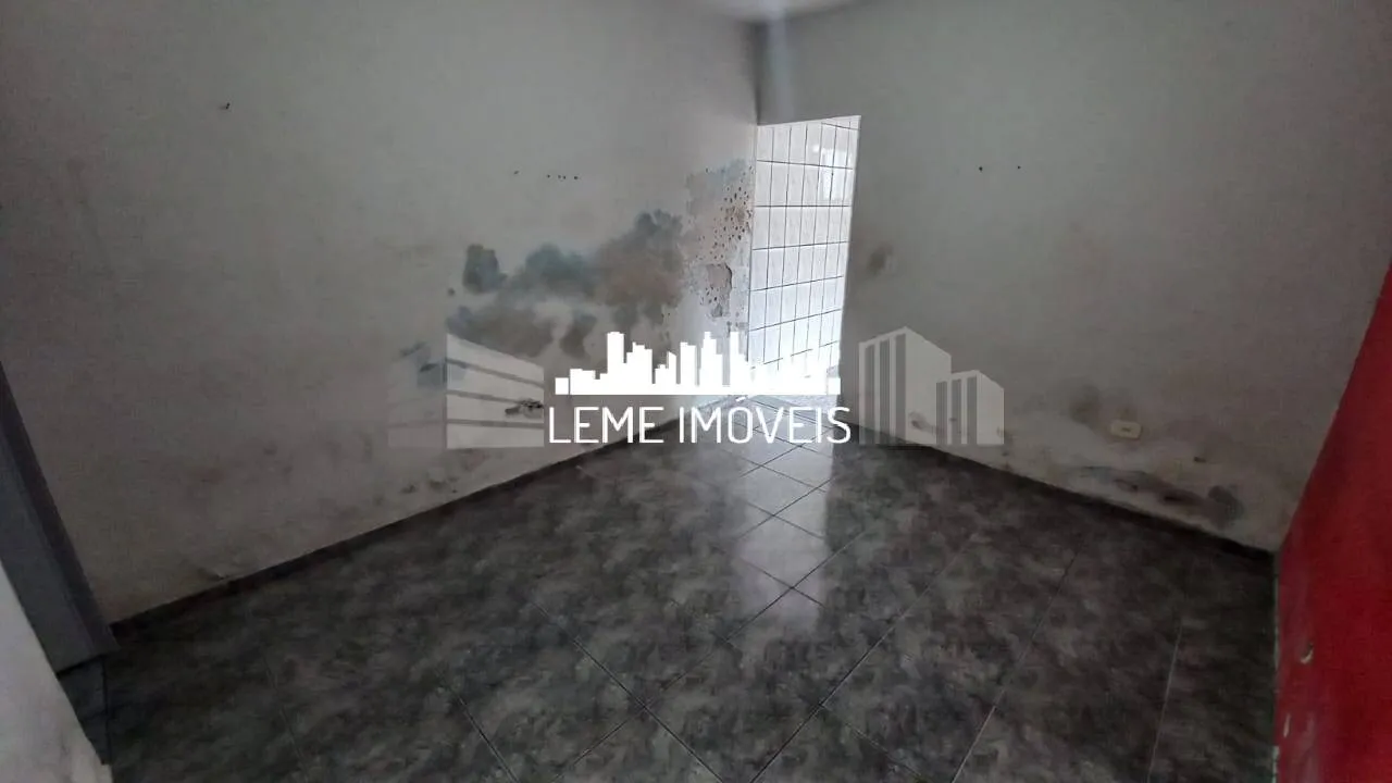 Imagem CASA TÉRREA EM TERRENO MEDINDO 250,00M²