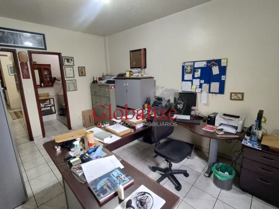 Imagem Casa Duplex com 4 suítes e uma delas com hidro-massagem, Piscina, Churrasqueira, Salão de Festas no Campo Grande em Santos (SP) por R$.1.500.000,00 !