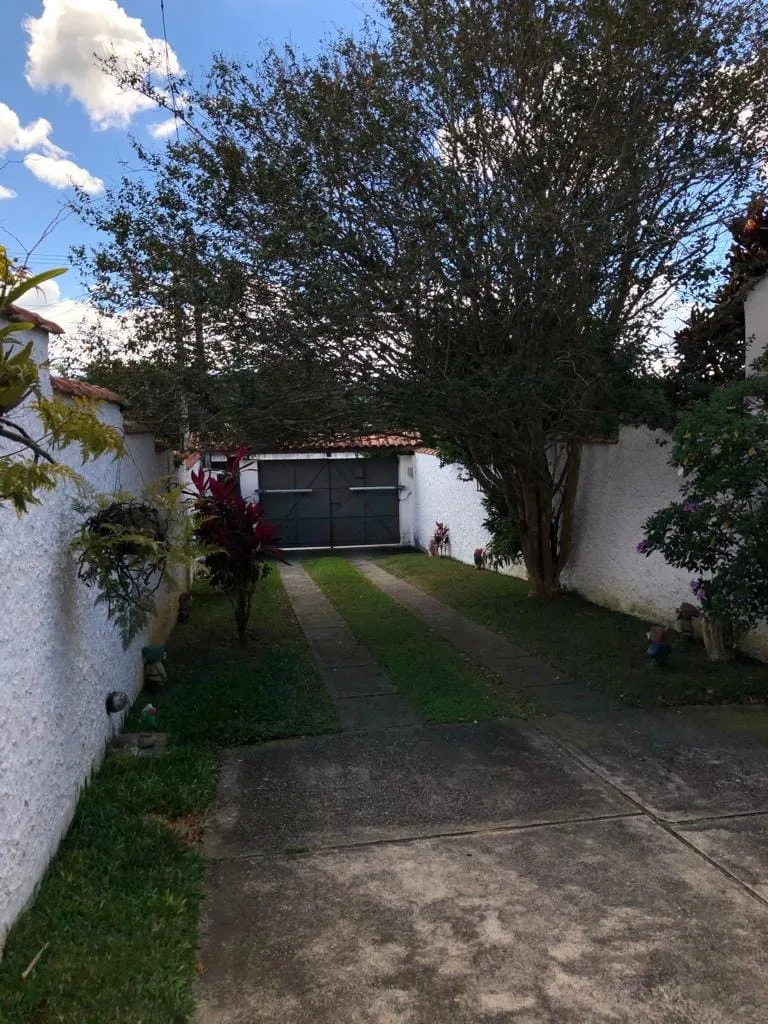 Imagem Casa à venda 3 Quartos, 2 Suites, 5 Vagas, 410M², Santana, Pindamonhangaba - SP