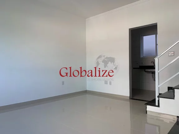 Imagem Casa com 2 súites e 2 vagas à venda no Bairro Campo Grande em Santos por 674.000,00.