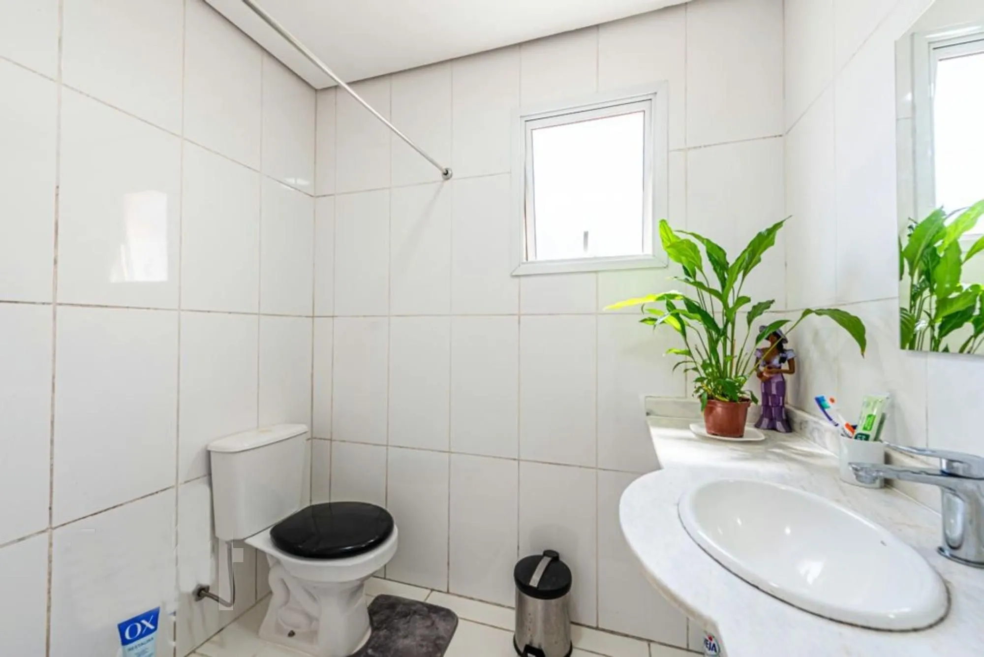 Imagem Casa de Esquina exclusiva em condominio fechado!!!
