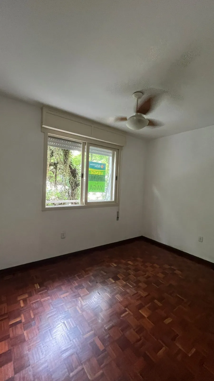 Imagem Apartamento com 2 quartos e 77m² à venda em Rio Branco, Porto Alegre.