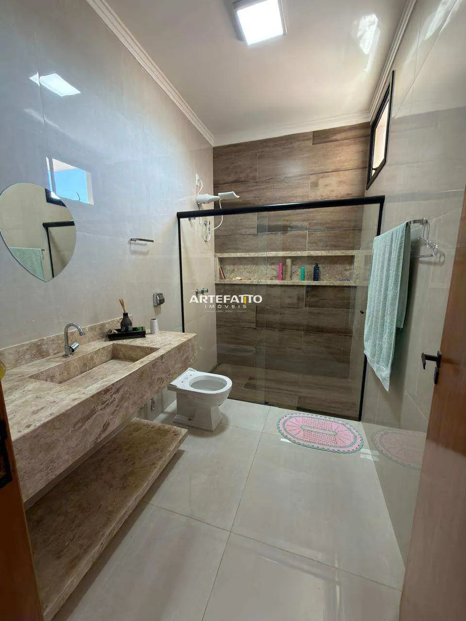 Imagem Sobrado à venda em Franca, Residencial Tellini, com 3 quartos, 208m2