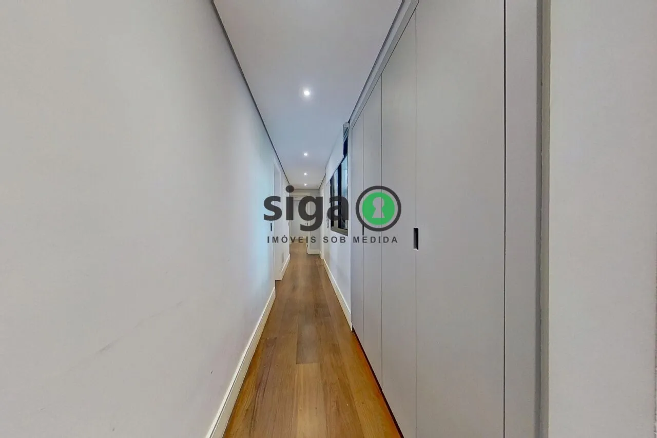 Imagem Apartamento à venda em Moema Índios - 213m², 3 dormitórios sendo 2 suítes, 4 vagas, reformado