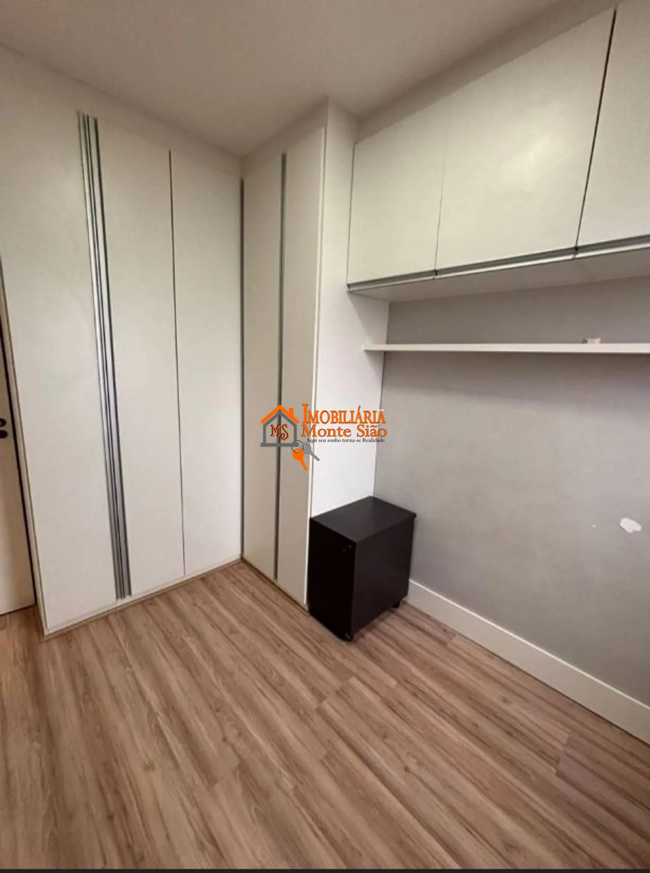 Imagem Apartamento com 2 dormitórios para alugar, 51 m² por R$ 3.555,00/mês - Vila Galvão - Guarulhos/SP