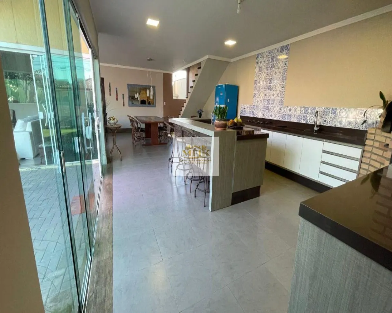 Imagem Casa com 3 quartos e 261 m² à venda em Piçarras