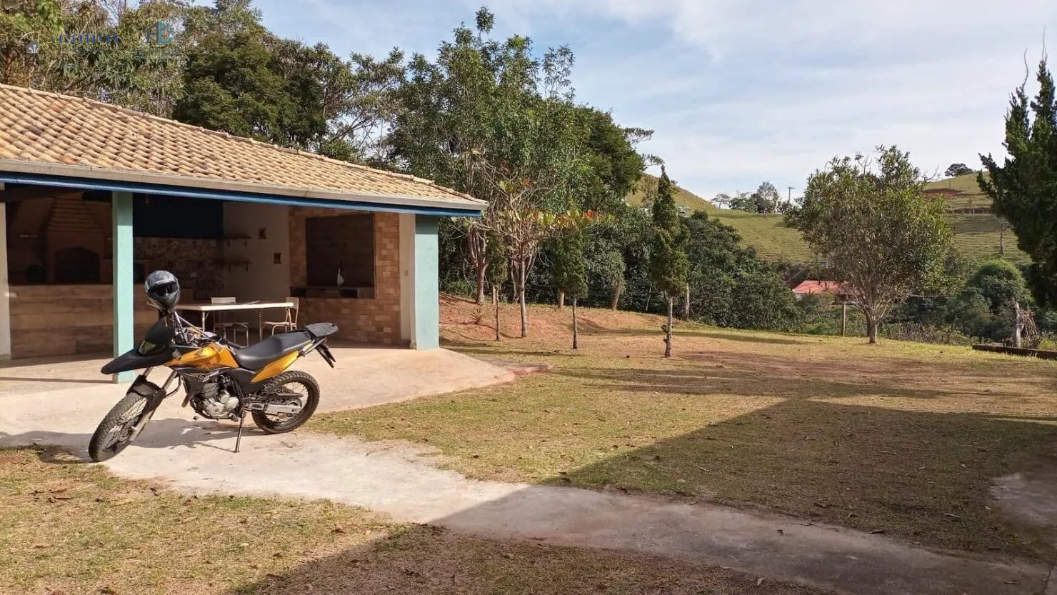 Imagem Chácara à venda 2 Quartos, 4 Vagas, 24000M², Pouso Frio, Pindamonhangaba - SP
