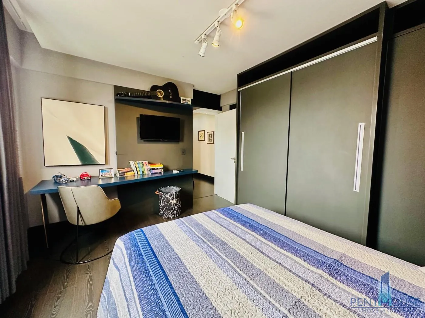 Imagem Apartamento com Terraço para Venda em Balneário Camboriú, CENTRO, 3 dormitórios, 1 suíte, 2 banheiros, 1 vaga