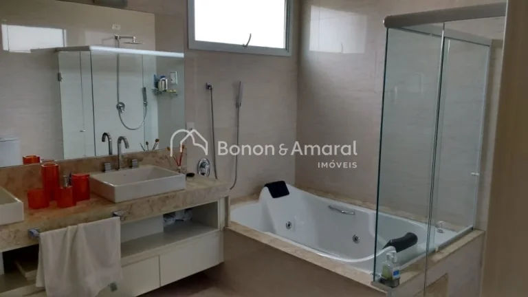 Imagem Casa à venda no Swiss Park, 3 quartos e 3 suítes, 350m²

Sobrado excelente, projeto diferenciado,...