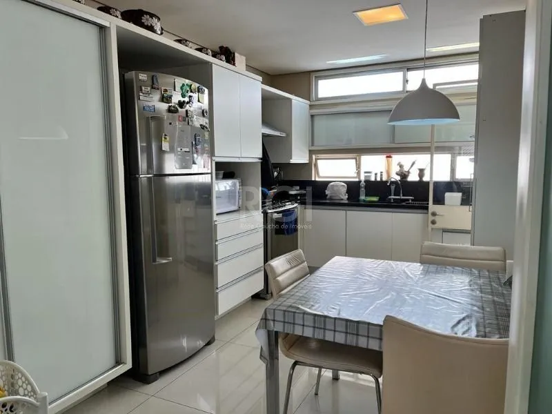Imagem excelente apto na carlos gomes, jto anita.... Apartamento para Venda - 125m², 3 dormitórios, sendo 1 suites, 2 vagas - Auxiliadora