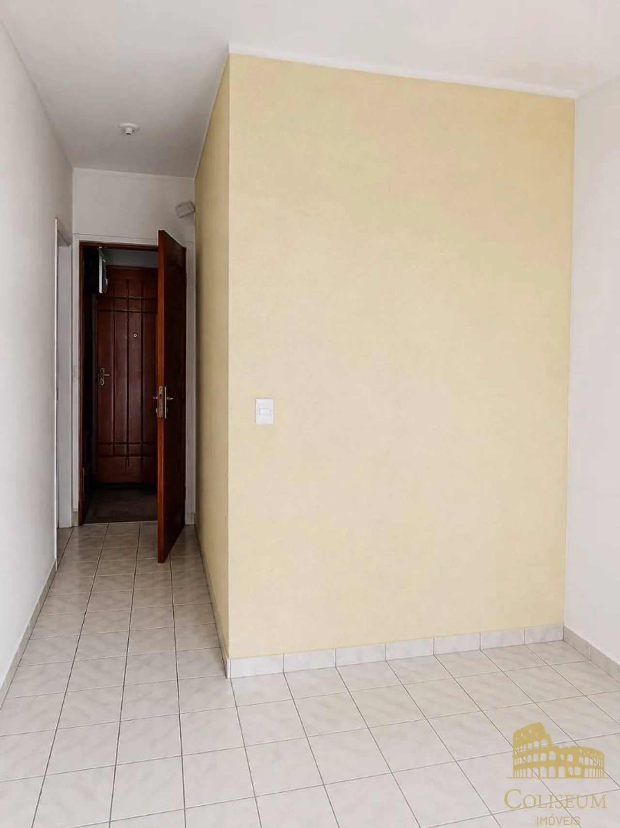 Imagem Apartamento com 2 dormitórios à venda, 54 m² por R$ 235.000,00 - Canto do Forte - Praia Grande/SP