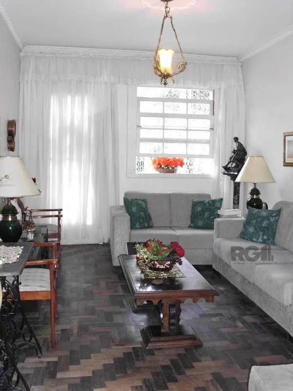 Imagem Casa sobrado no bairro Higienópolis de 3 dormitórios e 2 vagas