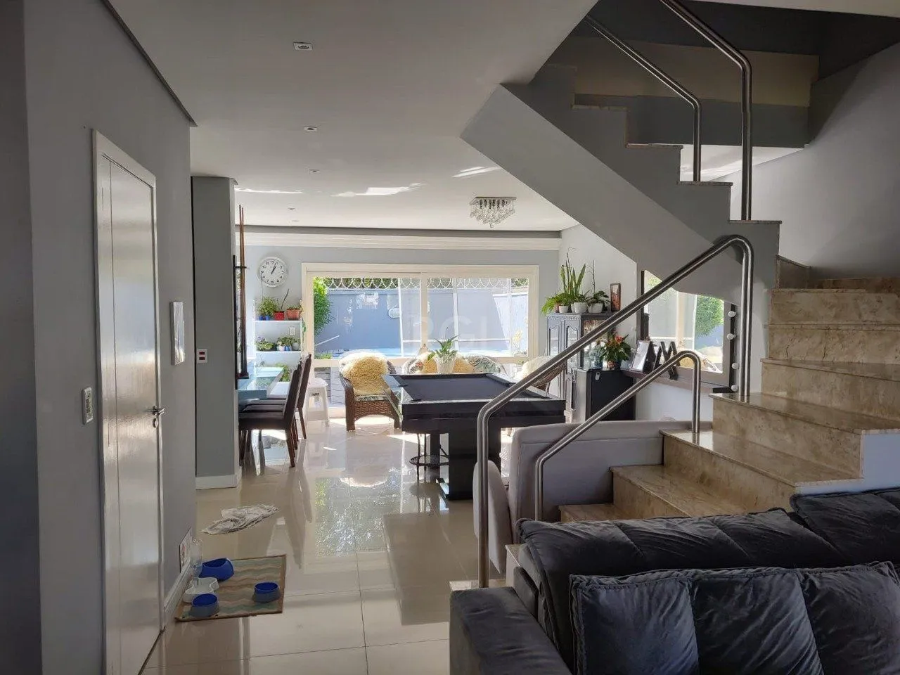 Imagem Casa Condominio para Venda - 164.15m², 3 dormitórios, sendo 1 suites, 2 vagas - Sarandí