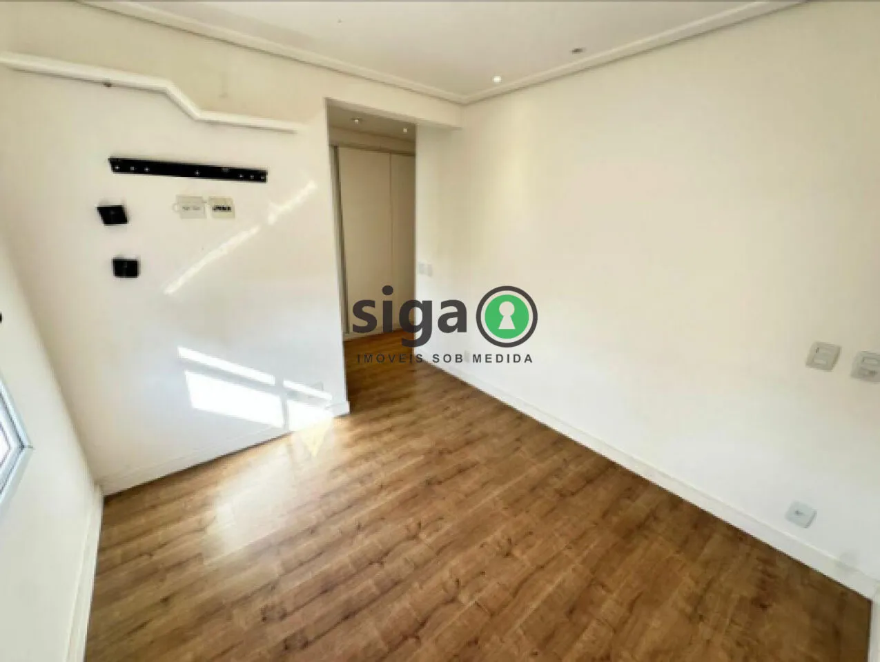 Imagem Apartamento à venda com 3 dormitórios, 2 vagas de garagem, no Condominio Andorinha