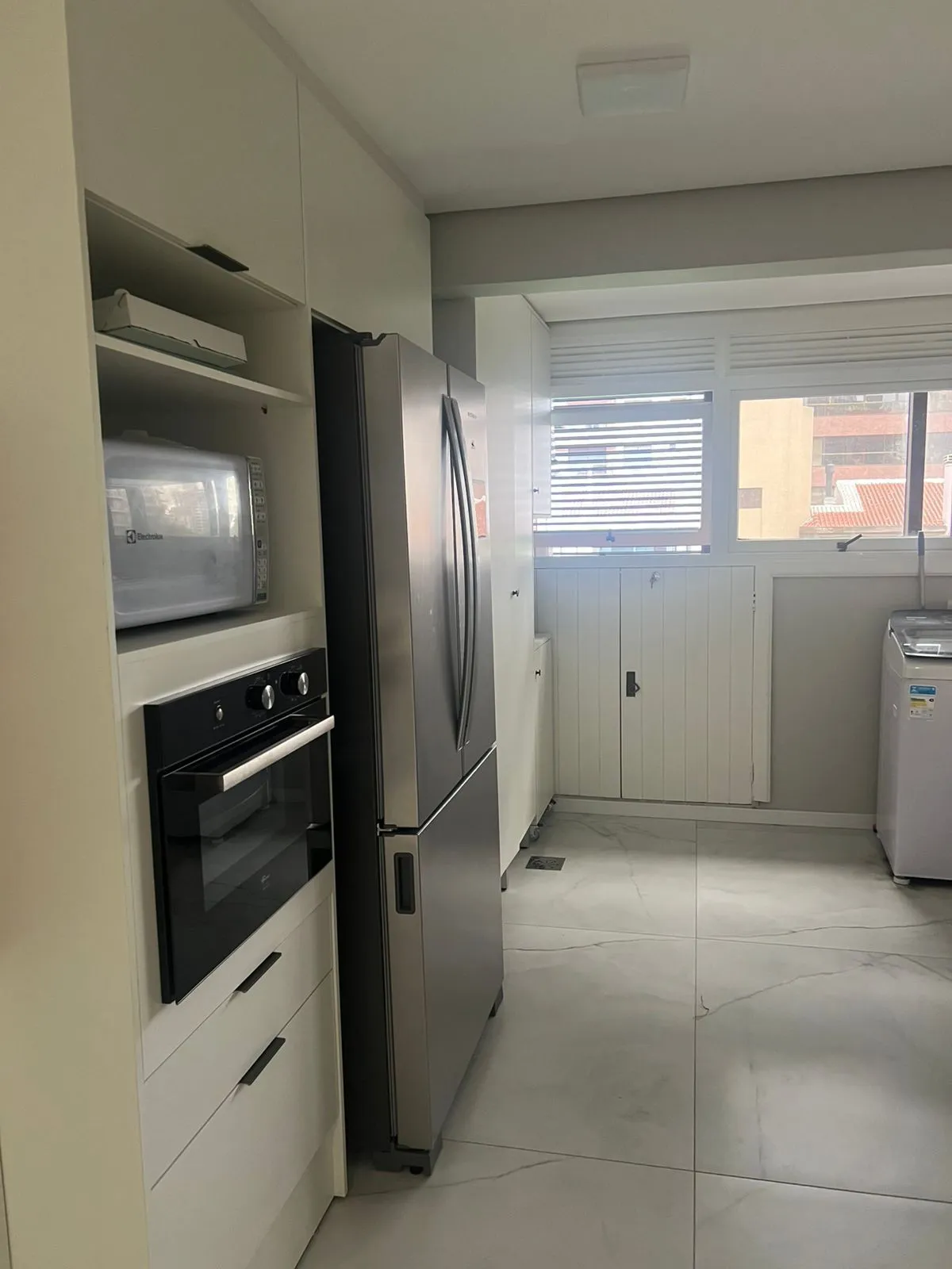 Imagem Vende-se apartamento com 4 suítes, 333m² e 3 vagas - Bela Vista