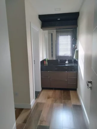 Imagem Casa de Alto Padrão em Garopaba-SC: 3 Dorms, Piscina, 275m², Próx. ao Centro e Praias