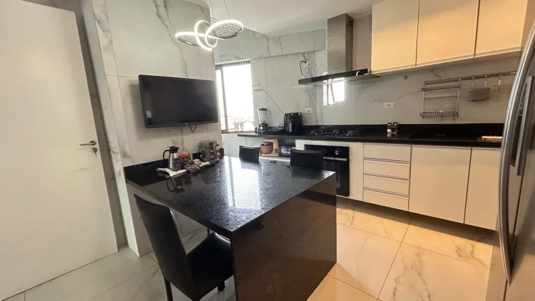 Imagem Apartamento com 124m em Setúbal!