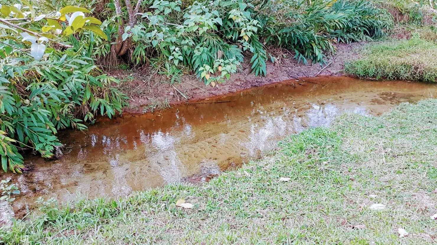 Imagem Chácara à venda 1 Quarto, 110000.25M², Água Preta, Pindamonhangaba - SP
