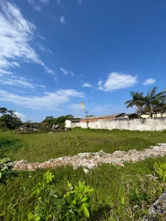 Imagem Terreno localizado no bairro Piçarras medindo 14x50.