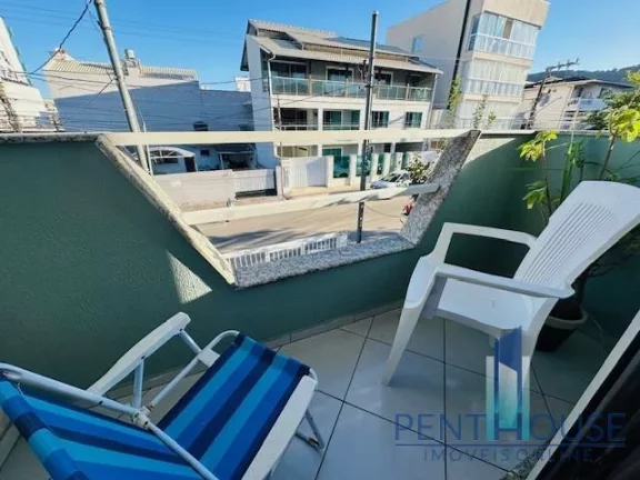 Imagem Sobrado Geminado para Venda em Balneário Camboriú, Nações, 2 dormitórios, 2 banheiros, 1 vaga