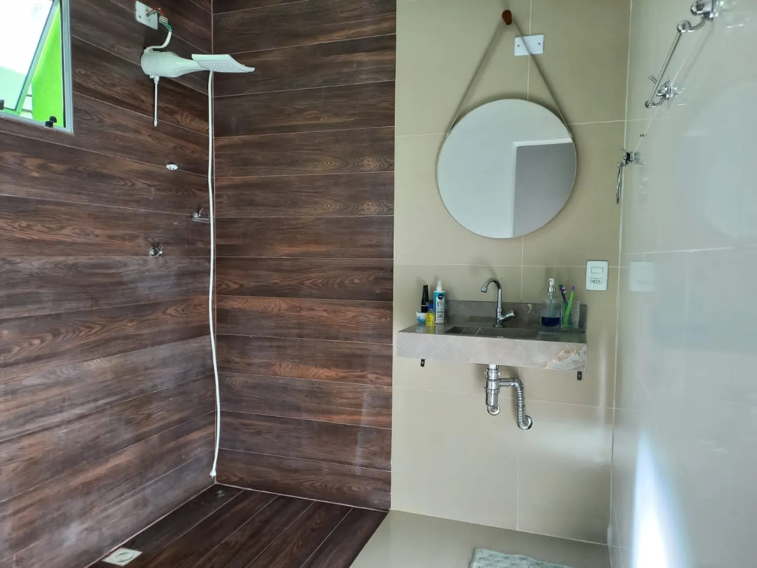 Imagem Casa à venda 2 Quartos, 1 Suite, 2 Vagas, 120M², Res. Santa Clara, Pindamonhangaba - SP