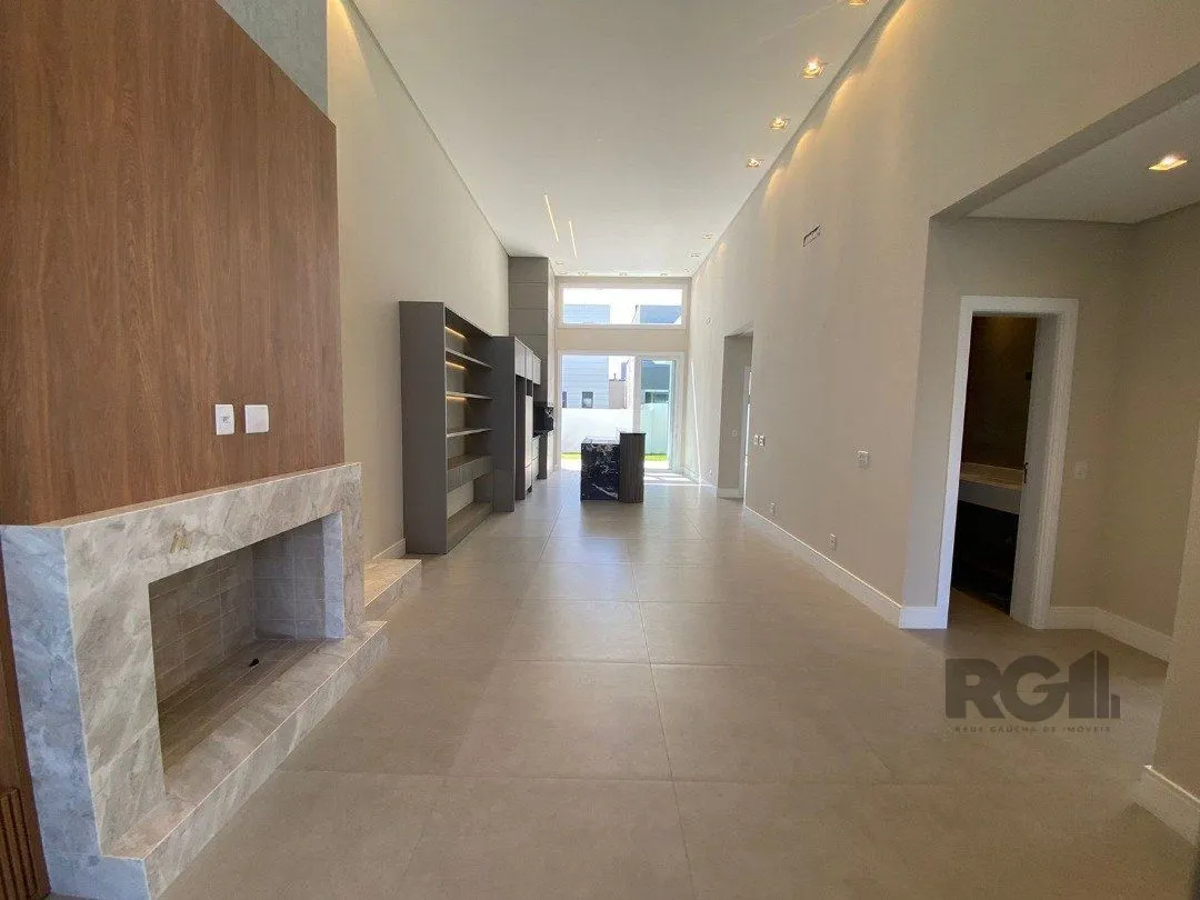 Imagem Casa de Condomínio em Atlântida Sul