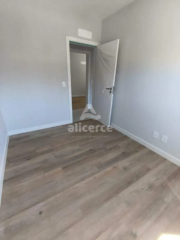 Imagem Apartamento à venda com 3 quartos 1 suíte, 87m² em Barreiros São José