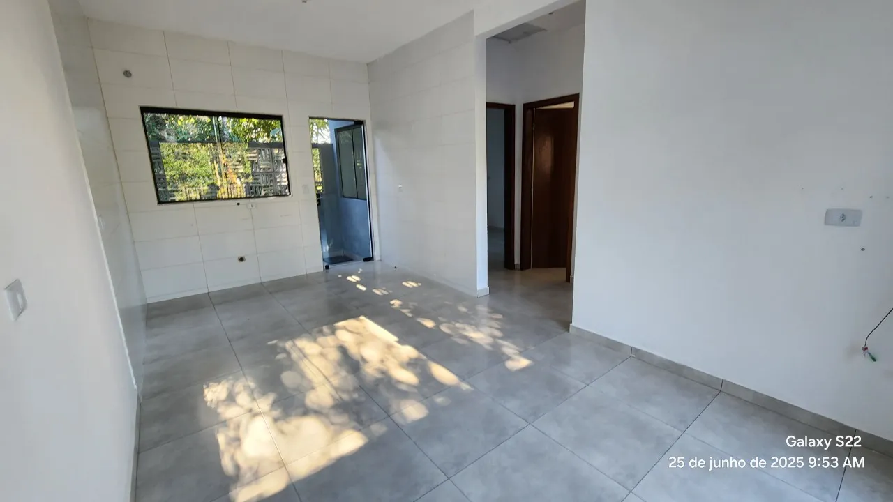 Imagem Casa térrea com 46,86m², 02 dormitórios, banheiro social, sala de estar, copa e cozinha integrada...