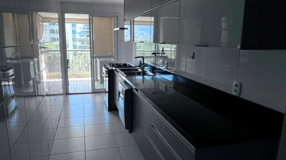 Imagem Incrível apartamento à venda no renomado empreendimento On The Park, localizado na Barra da Tijuca...