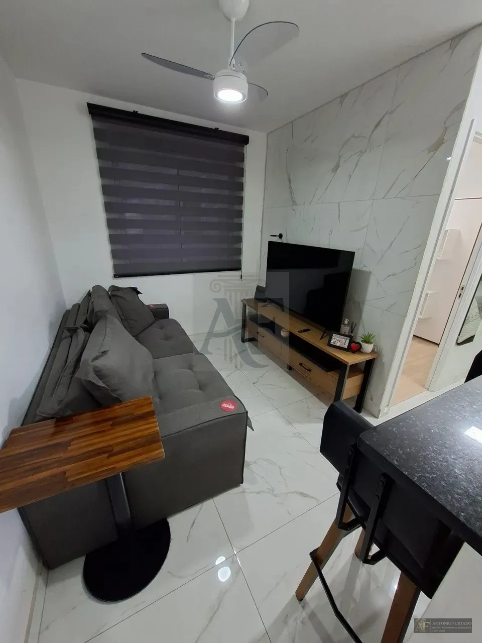 Foto do imóvel Apartamento à venda em Cambuci, São Paulo em Rua Barão de Jaguara