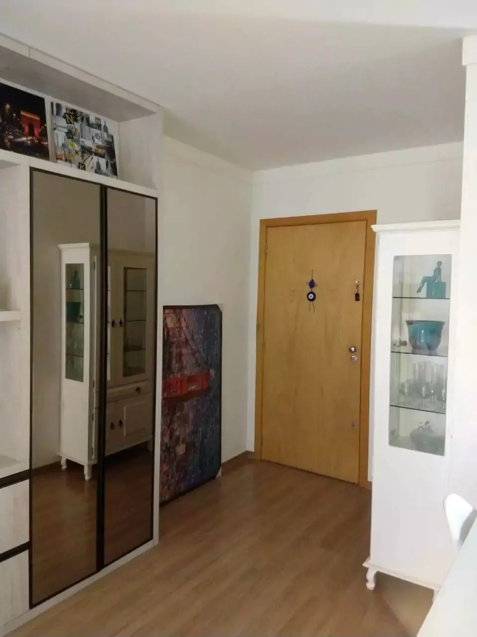 Imagem Apartamento com 3 dormitórios, suíte e churrasqueira.