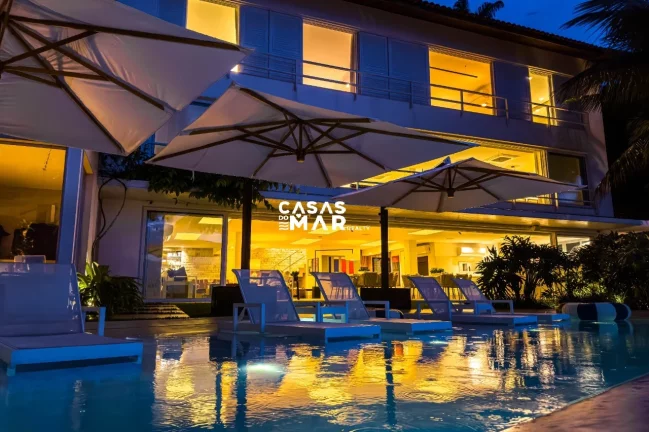 Imagem Casa Luxuosa Frente Mar em Tanguá, Angra dos Reis-RJ: 6 suítes, praia particular e deck para embarcações.