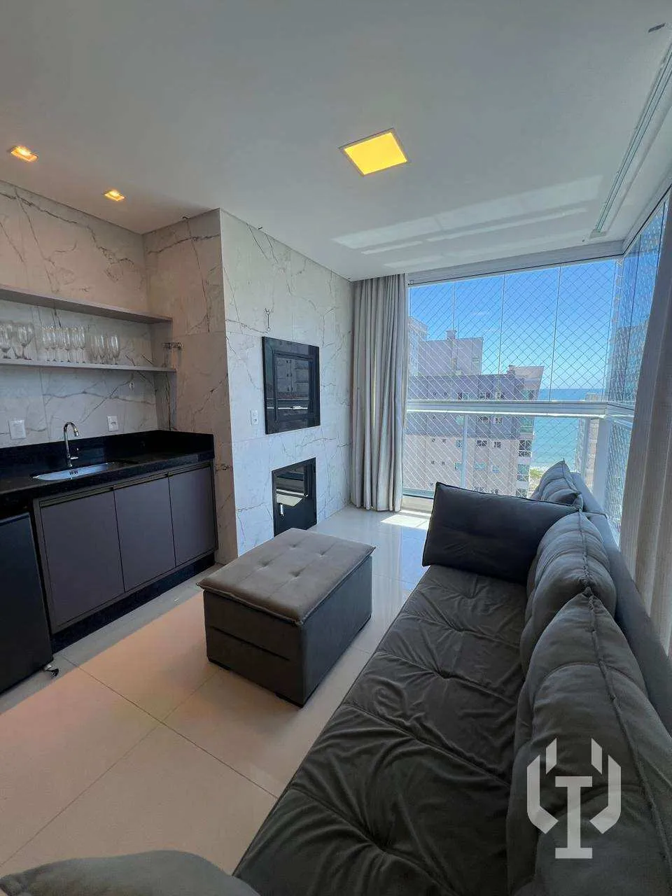 Imagem Apartamento para alugar em Itapema, Meia praia, com 3 quartos, 159m2