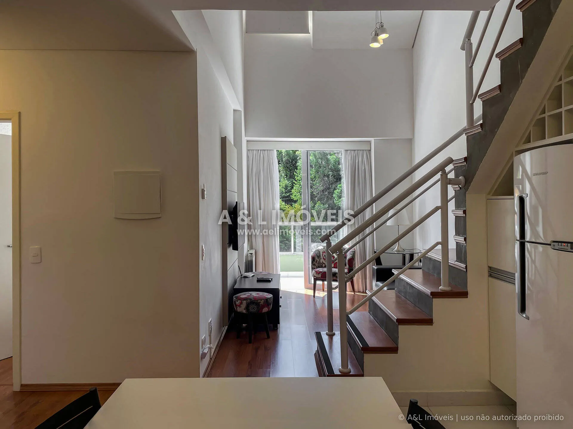 Imagem Apartamento Duplex em Campos do Jordão | Capivari, 87 m², Mobiliado