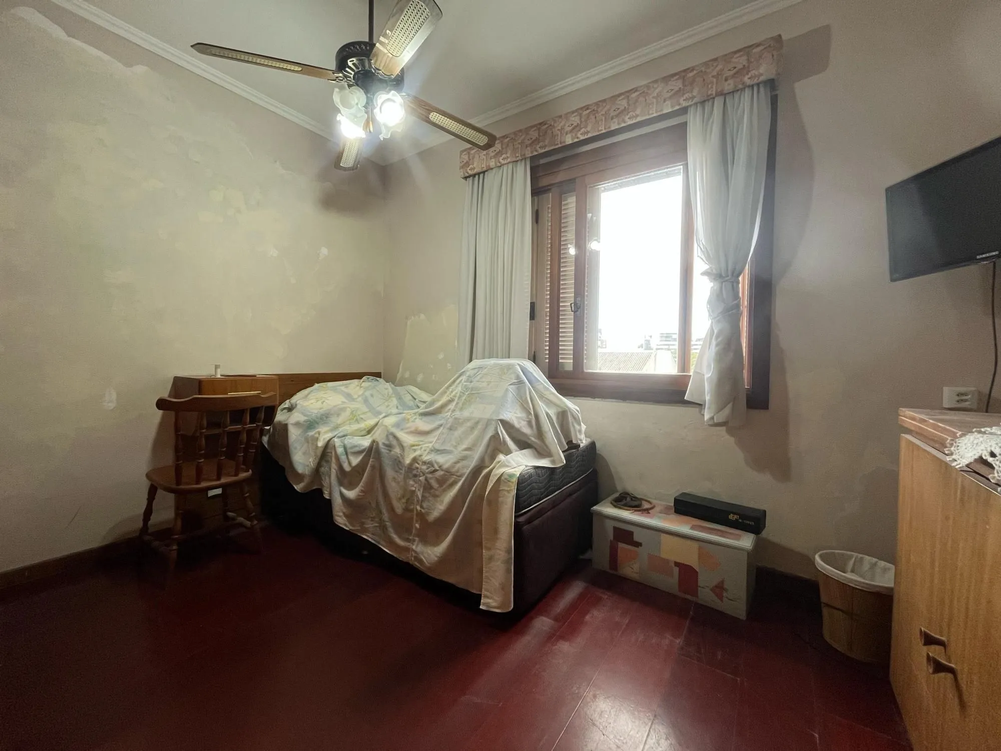 Imagem Apartamento 3 quartos, suíte, sacada, lareira, churrasqueira, 2 vagas de garagem