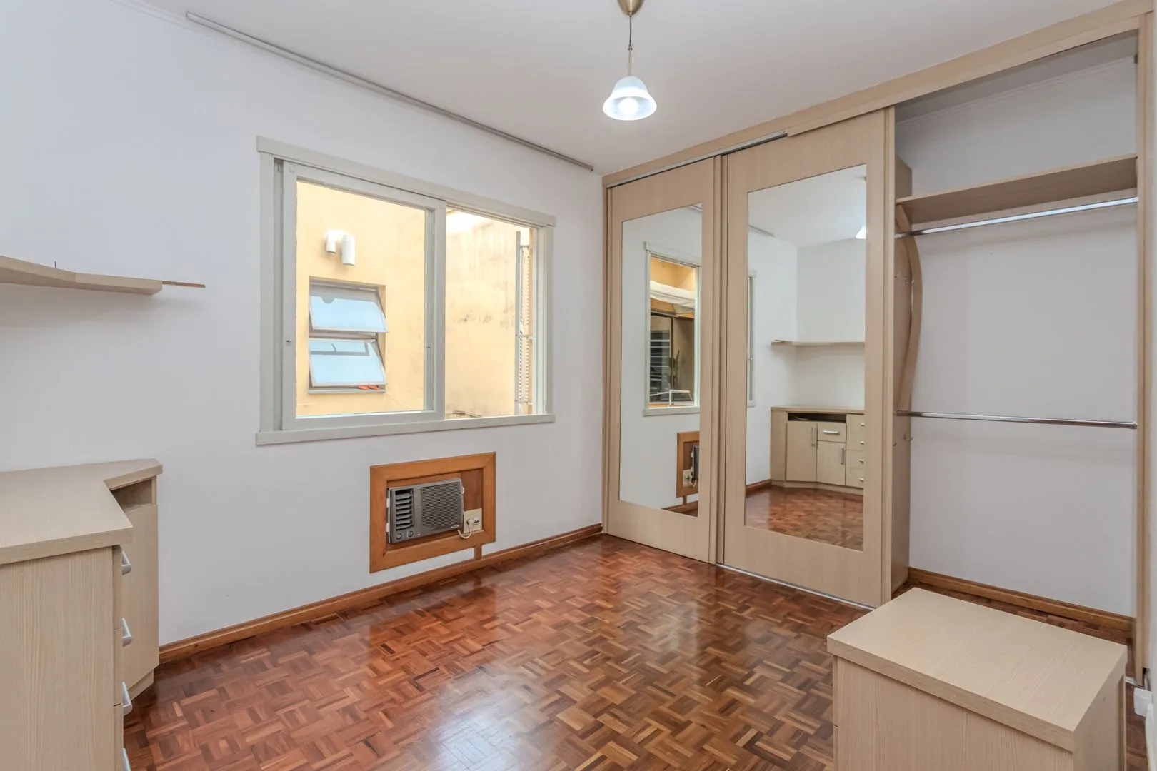 Imagem Apartamento no Jardim Lindóia de 2 dormitórios DESOCUPADO