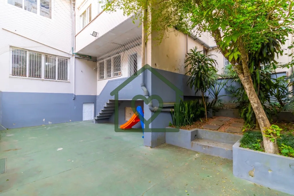 Imagem Encante-se por este apartamento garden de 171m² de área privativa, com móveis planejados de alta ...