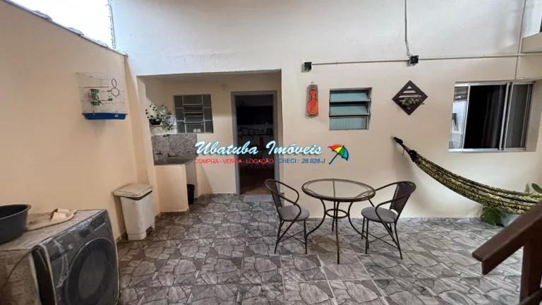 Imagem Casa a 200 metros da Praia do Perequê-açu com edícula