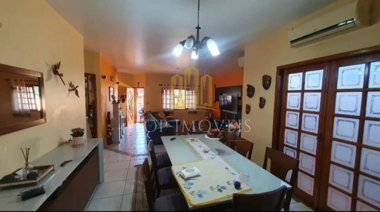 Imagem Excelente Casa Térrea à Venda em Caçapava/SP | 3 Dormitórios | 260m² Terreno | R$ 640.000