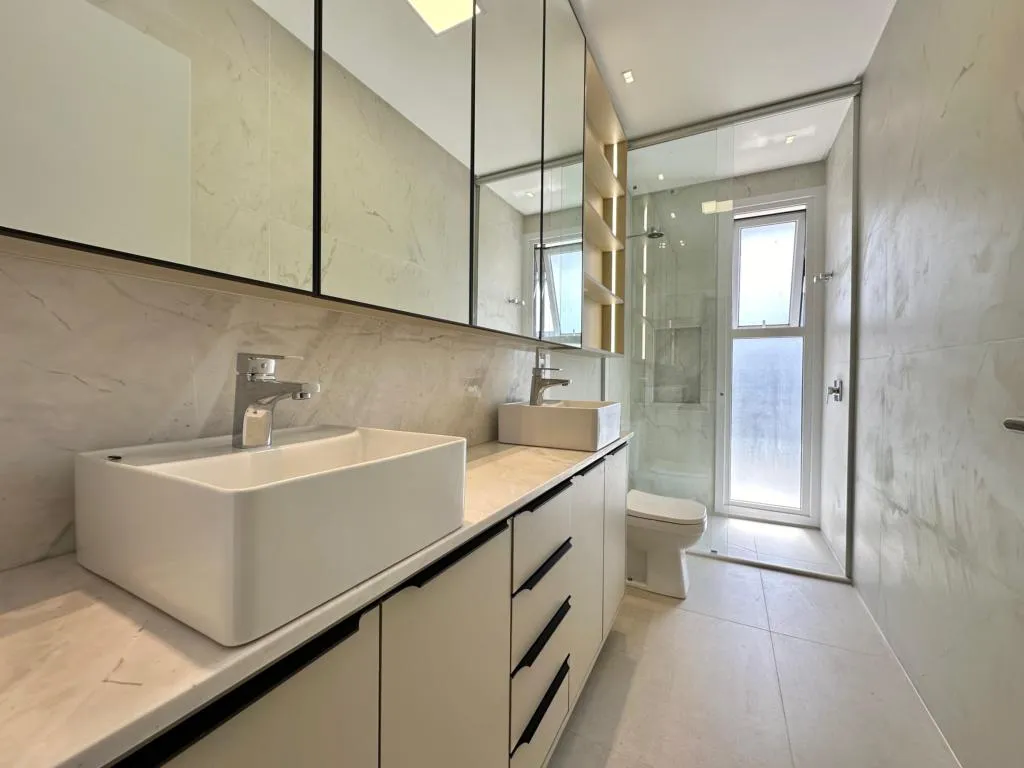 Imagem Casa em Condominio 4 Dormitórios - Bairro xangri-la