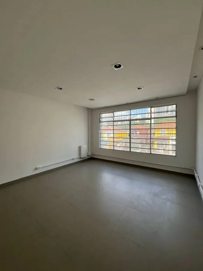 Imagem Casa para Venda em São Paulo, Vila Pompéia, 1 banheiro, 3 vagas