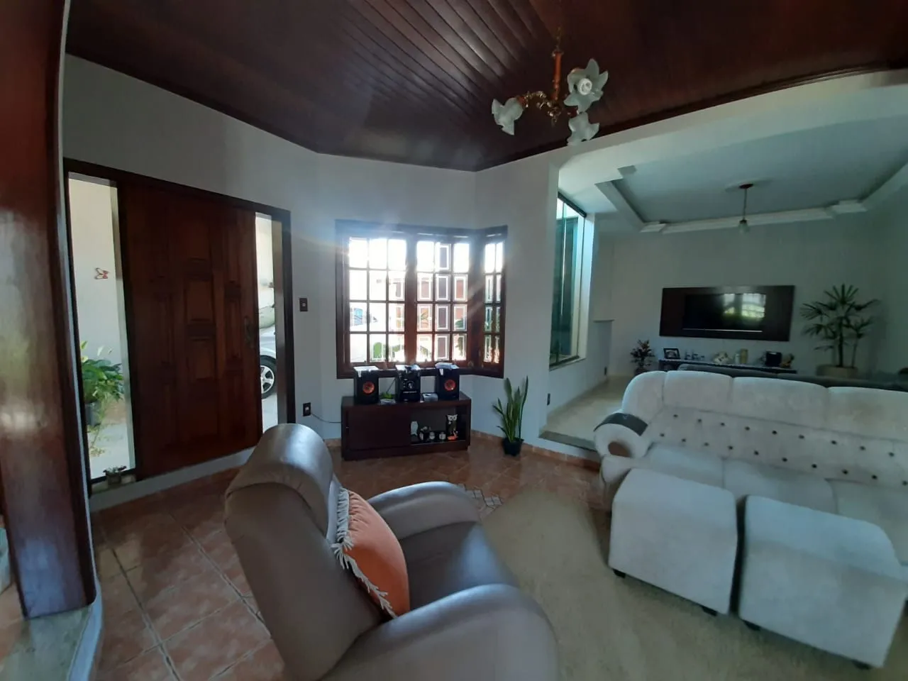 Imagem Casa à venda 3 Quartos, 1 Suite, 2 Vagas, 265M², Crispim, Pindamonhangaba - SP