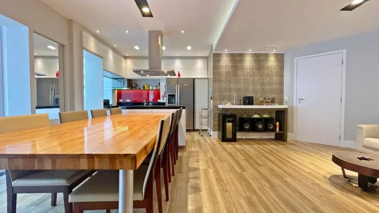 Imagem Imperdível apartamento de luxo na Riviera de São Lourenço Módulo 07: 4 quartos, 2 suítes, 3 salas, varanda gourmet e 2 vagas de garagem!