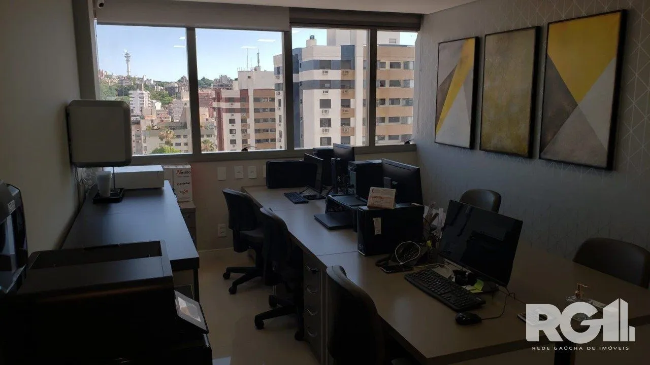 Imagem SALA COMERCIAL NA AV. GETÚLIO VARGAS.