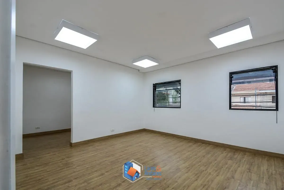 Foto do imóvel Casa comercial para venda em Planalto Paulista, 170m² em Avenida Piassanguaba