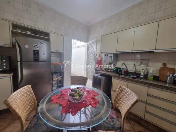 Imagem Casa térrea à venda no Jardim Guanabara, muito bem localizada!

Sala ampla e arejada para 3 ambien...