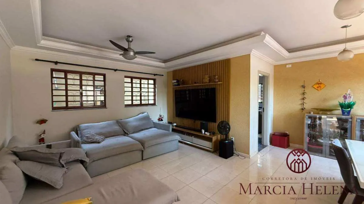 Casa à venda em Paulínia, Jardim Europa, com 3 quartos, 370,87m2