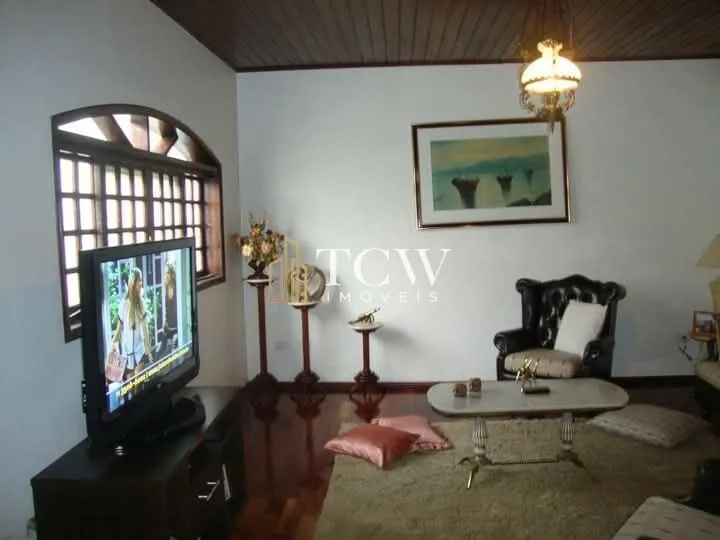 Imagem Casa de Condomínio à Venda em Santana de Parnaíba/SP | 483 m² | 4 Quartos | Piscina | São Paulo/SP